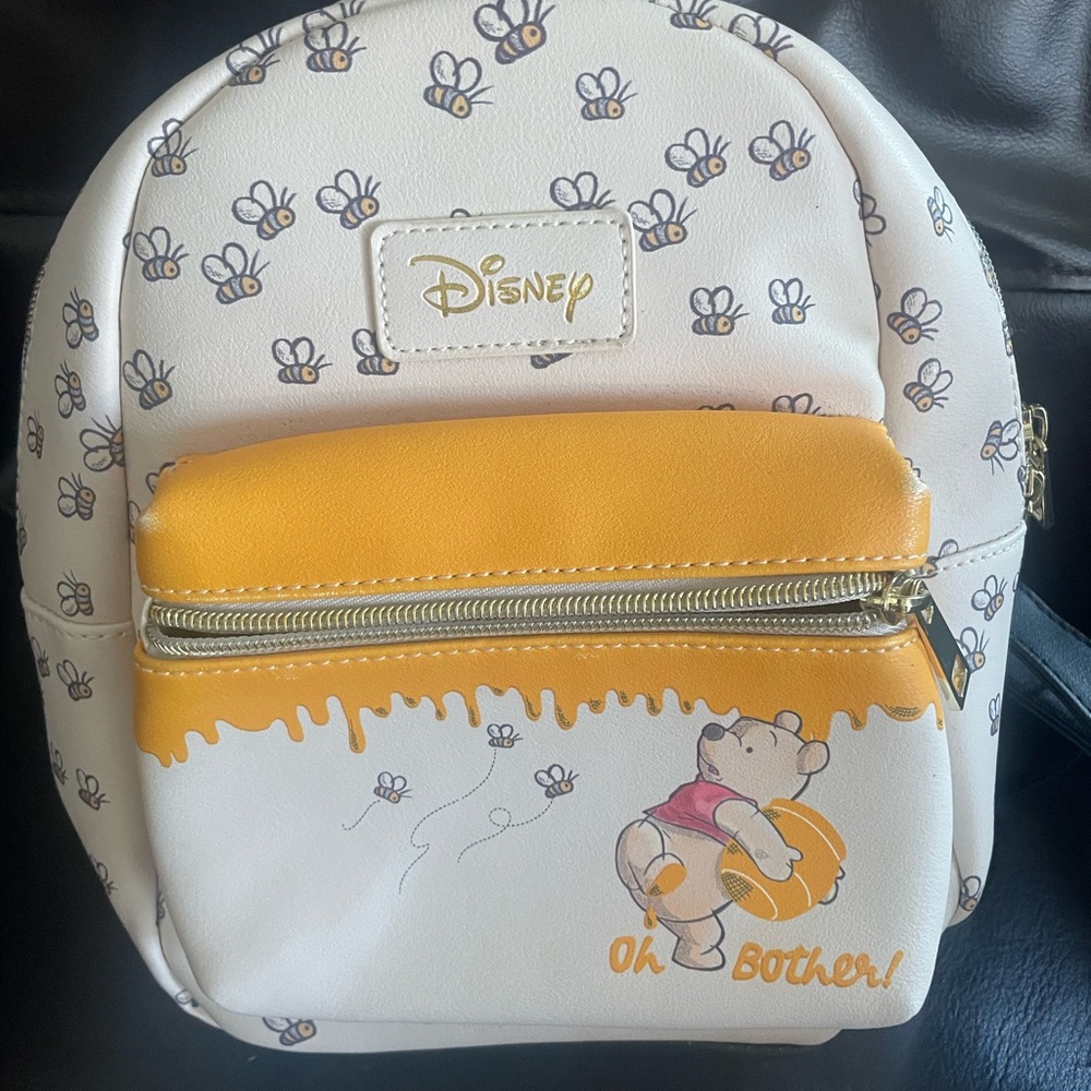 Loungefly Disney Winnie the Pooh Mini Bag - White and Yellow